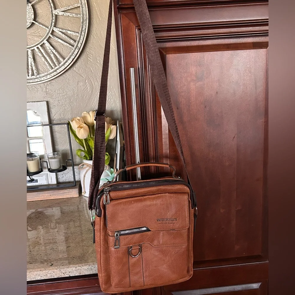Weixier Vegan Leather Unisex Crossbody Shoulder Bag